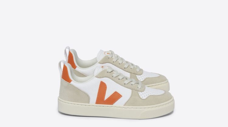 V-10 LACES LEATHER WHITE FURY ALMOND VEJA